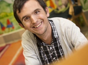 David Nowak, leerkracht van het 1e leerjaar van Stedelijke Basisschool Baronneke