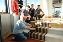 Leerkracht Willy Grimon met enkele cursisten Fotocredits Jan Brys