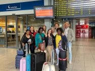 Cursisten staan klaar om te vertrekken naar Marokko voor hun internationale stage
